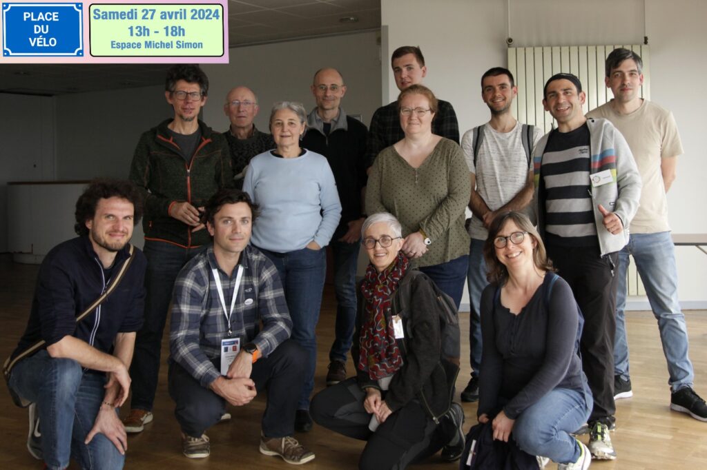 Photo de groupe : une grande partie des membres actifs de l'antenne