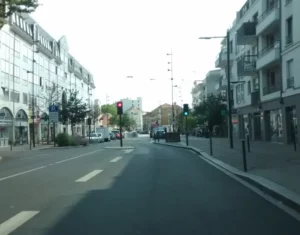 Entrée de la piste cyclable de l'avenue du Général Leclerc